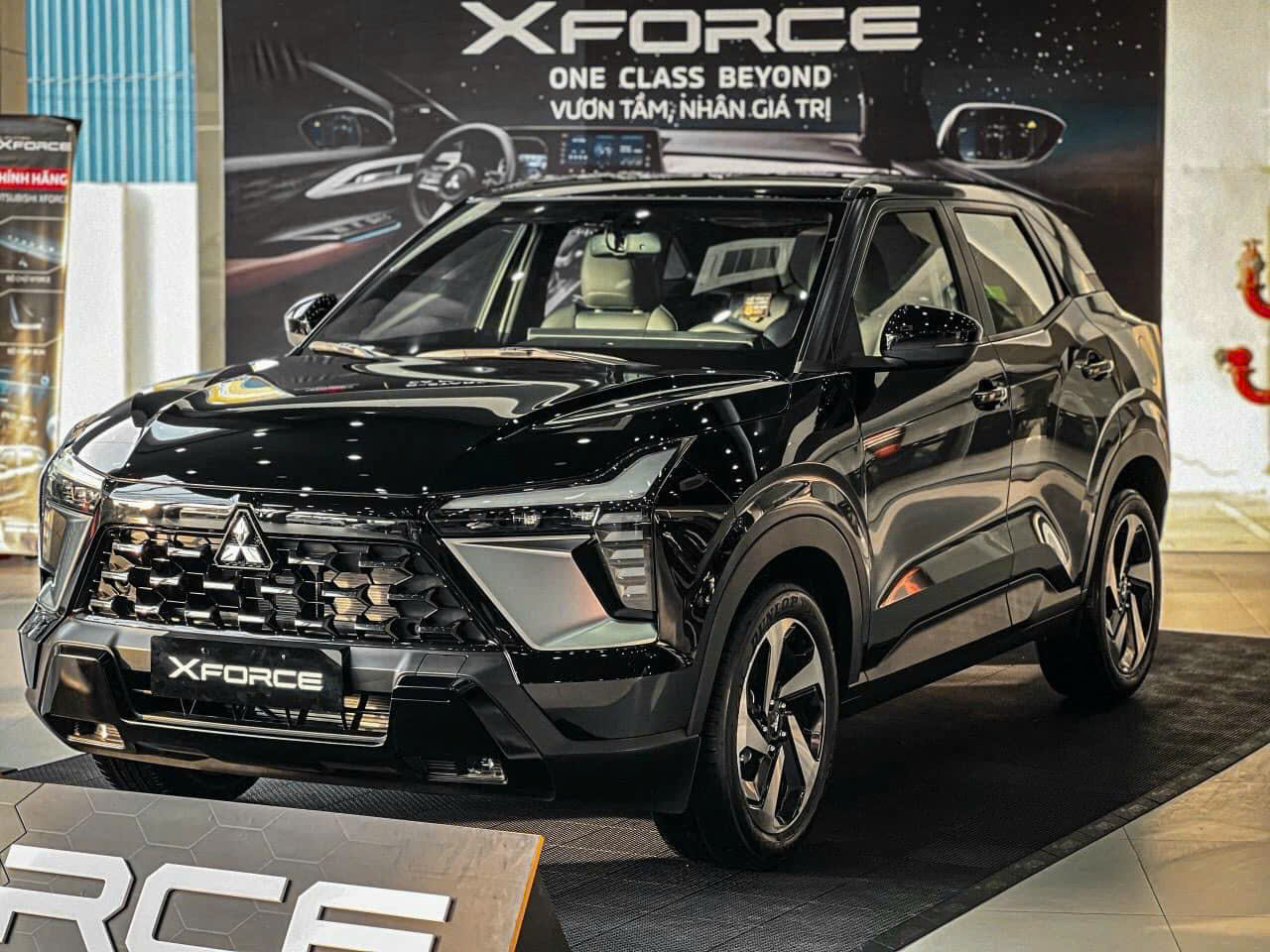 giá xe xforce