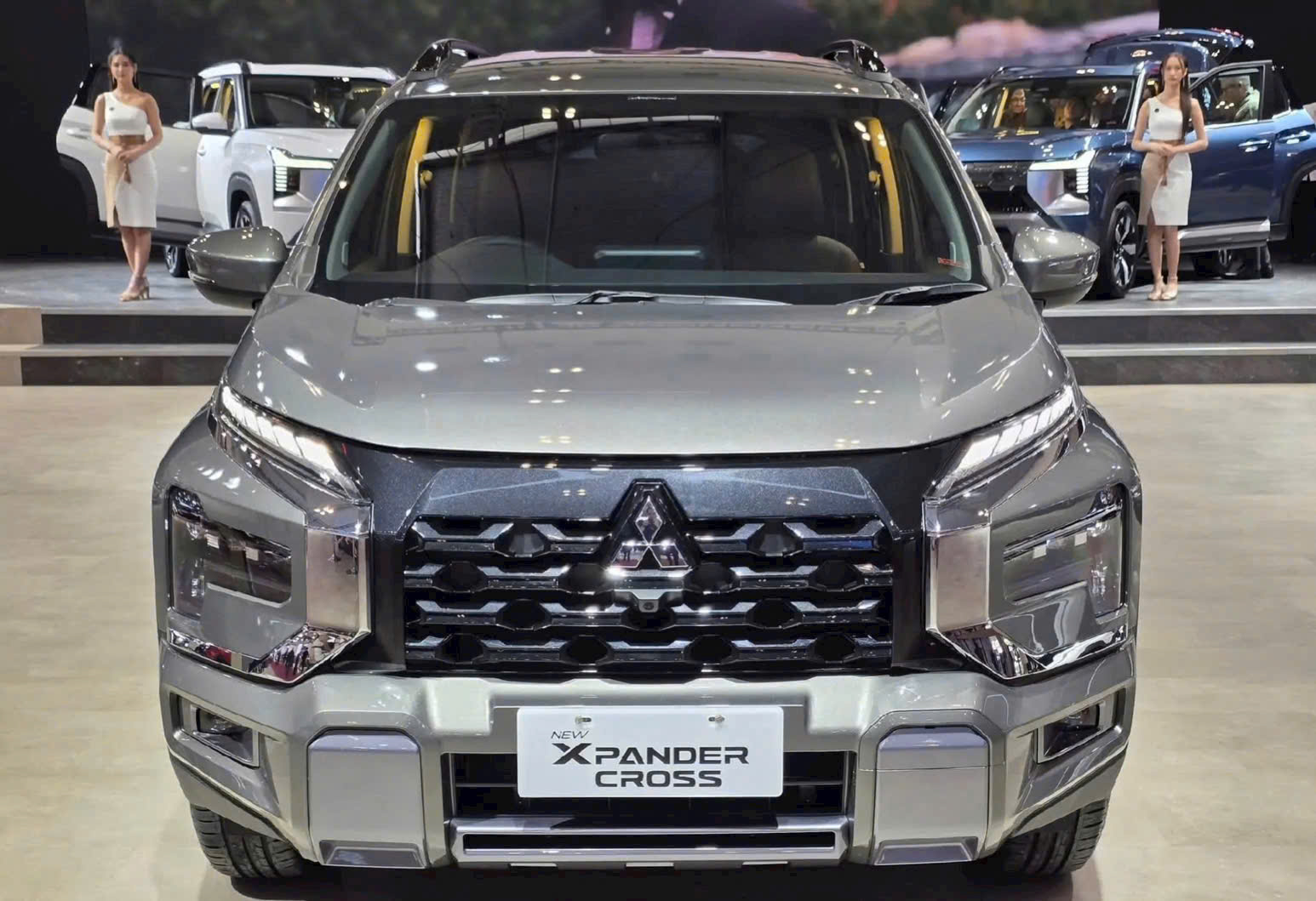 z7225100527863 52375a91e5e43b8de3c734bbbca0965b Mitsubishi Xpander Cross