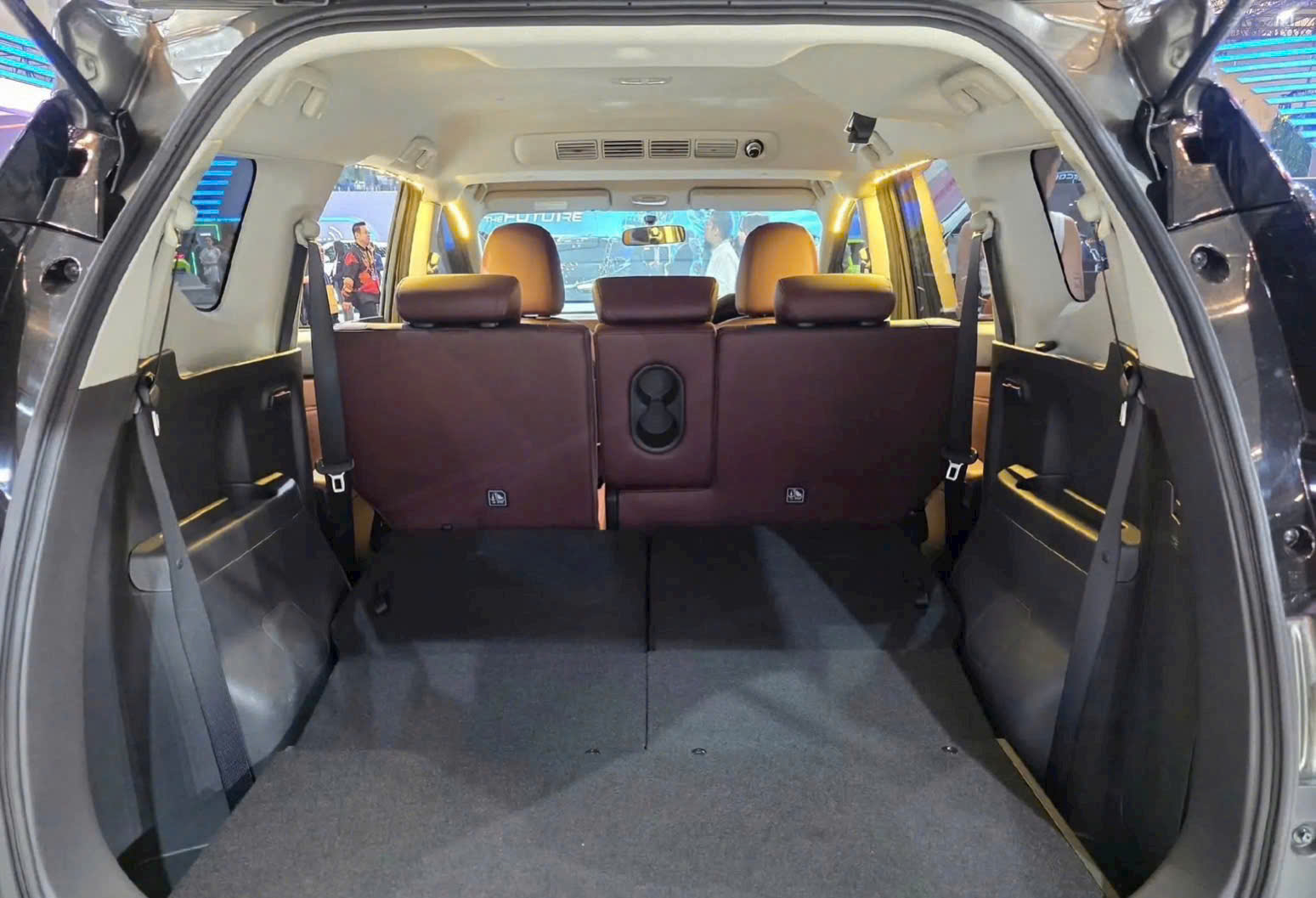 z7225100546373 e4eb5987ed51f23a235932948eff4541 Mitsubishi Xpander Cross