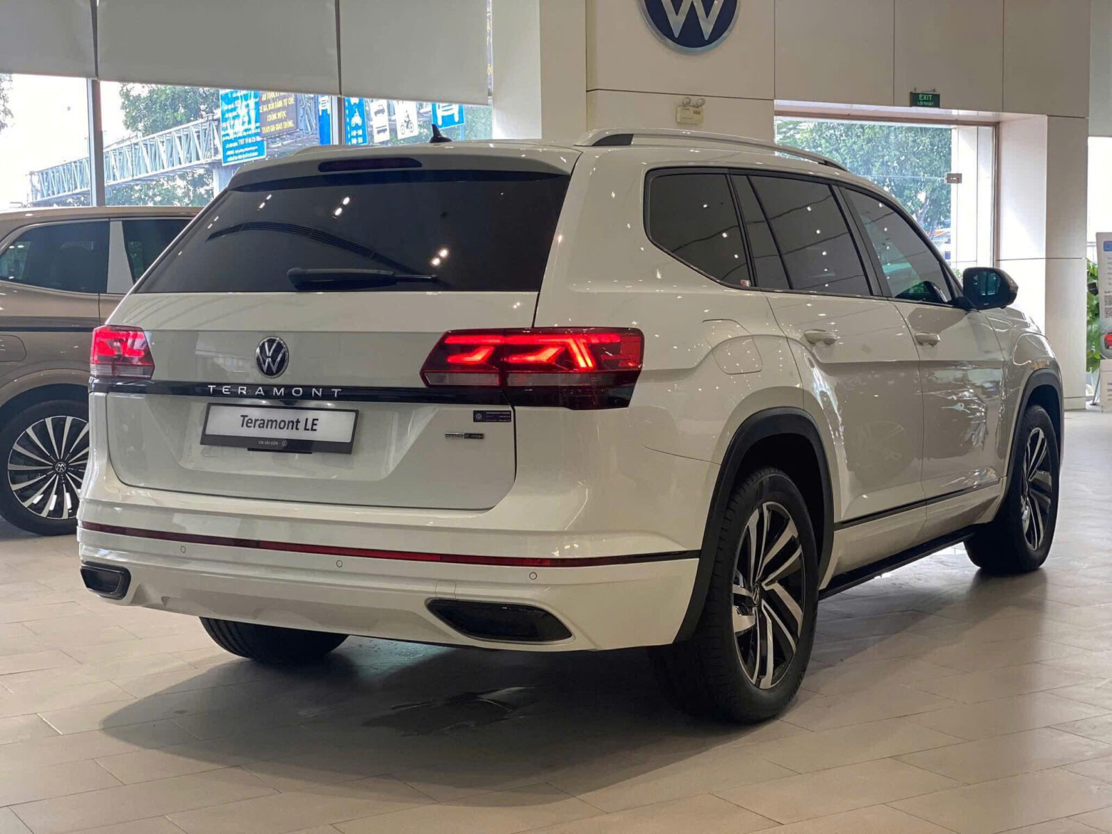 giá xe volkswagen teramont limited