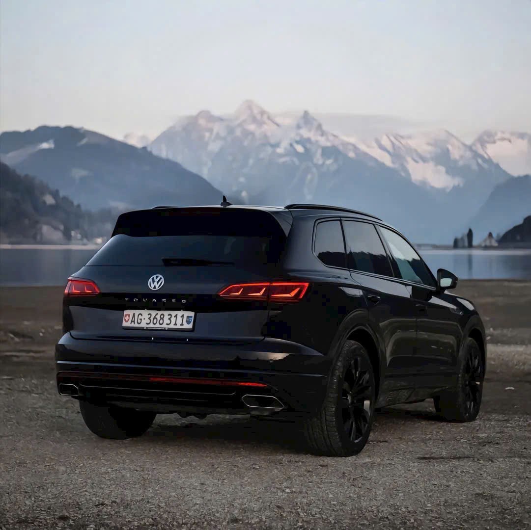 Giá xe VW Touareg – Đánh Giá, và Giá Lăn Bánh 2025 47 Giá xe VW Touareg – Đánh Giá, và Giá Lăn Bánh 2025 Volkswagen Touareg Luxury