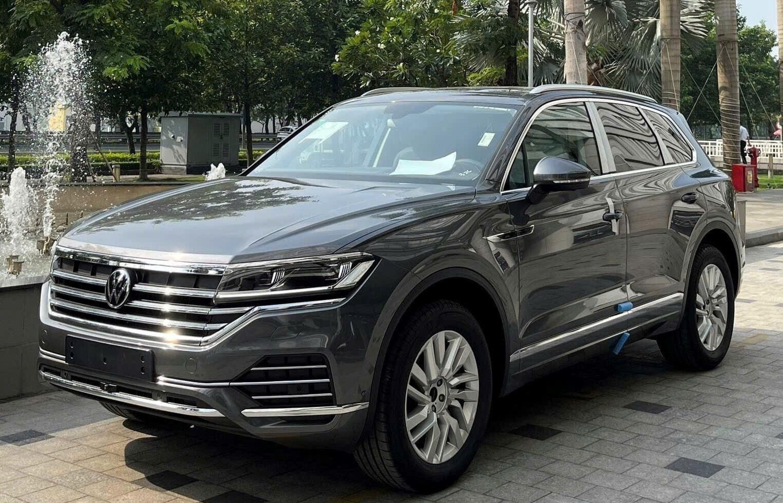 Giá xe VW Touareg – Đánh Giá, và Giá Lăn Bánh 2025 48 Giá xe VW Touareg – Đánh Giá, và Giá Lăn Bánh 2025 giá lăn bánh xe vw touareg