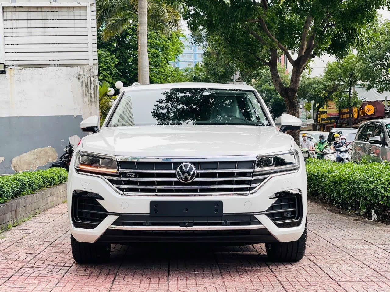 Giá xe VW Touareg – Đánh Giá, và Giá Lăn Bánh 2025 44 Giá xe VW Touareg – Đánh Giá, và Giá Lăn Bánh 2025 volkswagen touareg