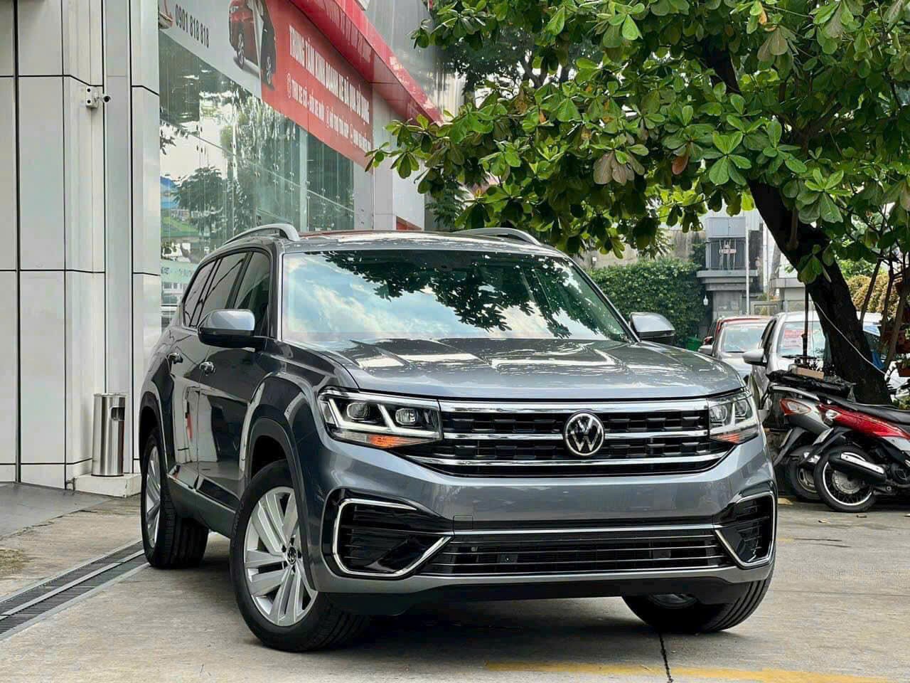 volkswagen teramont 11 Xe Volkswagen 7 chỗ: Giá Bán, Đánh Giá & Giá lăn bánh 2025
