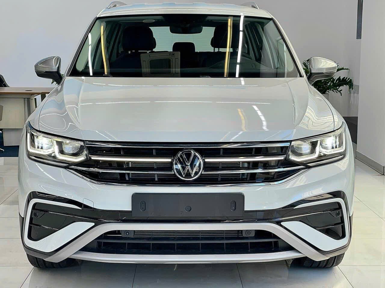 Giá Xe Tiguan Tại Việt Nam – Cập Nhật 2025 Mới Nhất 46 Giá Xe Tiguan Tại Việt Nam – Cập Nhật 2025 Mới Nhất giá xe tiguan platinum