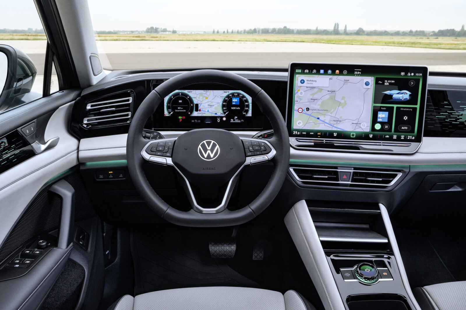 Volkswagen Tiguan 2025 - Thay đổi toàn diện: Giá xe, đánh giá, thông số kỹ thuật mới nhất 59 Volkswagen Tiguan 2025 - Thay đổi toàn diện: Giá xe, đánh giá, thông số kỹ thuật mới nhất volkswagen tiguan 18 623 Volkswagen Tiguan 2025 - Thay đổi toàn diện: Giá xe, đánh giá, thông số kỹ thuật mới nhất
