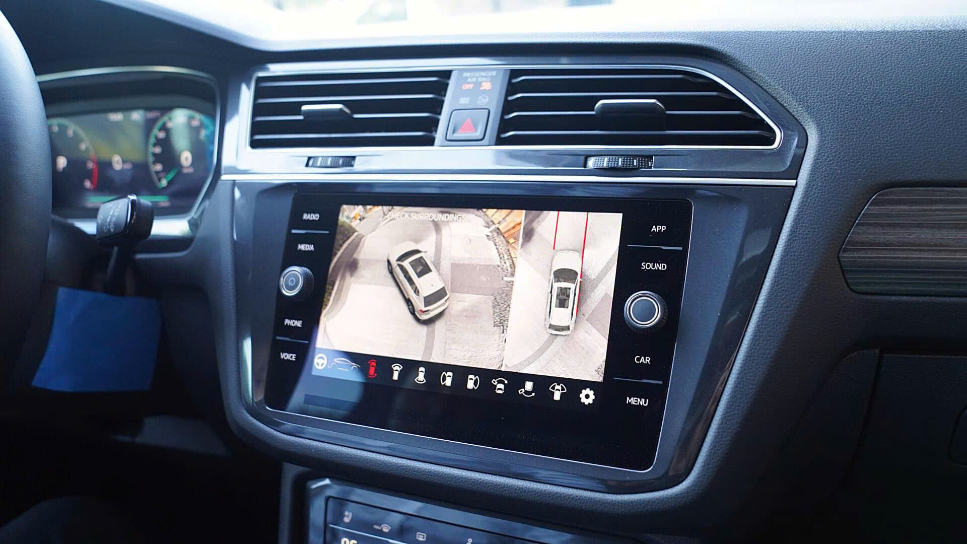 Giá Xe Tiguan Tại Việt Nam – Cập Nhật 2025 Mới Nhất 49 Giá Xe Tiguan Tại Việt Nam – Cập Nhật 2025 Mới Nhất volkswagen tiguan