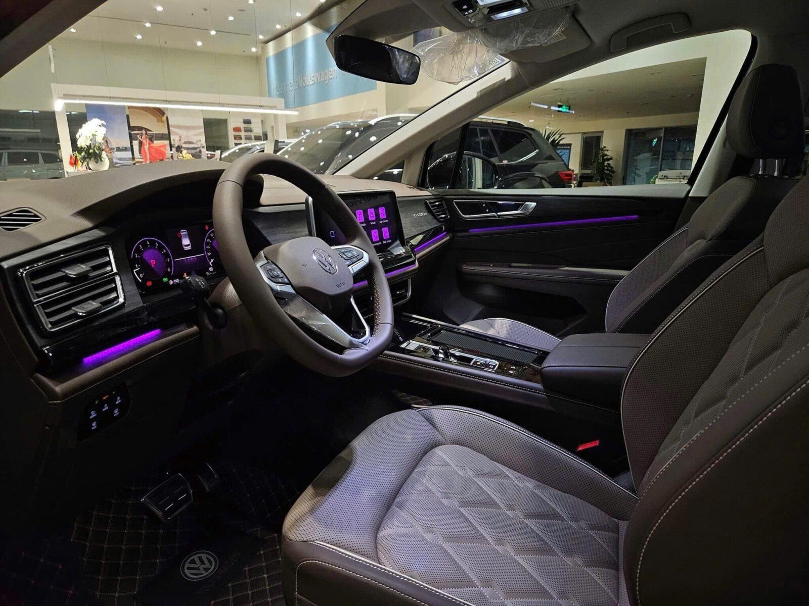 Xe Viloran 2025 tại Việt Nam - Tìm hiểu chi tiết các phiên bản Luxury và Premium 51 Xe Viloran 2025 tại Việt Nam - Tìm hiểu chi tiết các phiên bản Luxury và Premium volkswagen viloran 10 Xe Viloran 2025 tại Việt Nam - Tìm hiểu chi tiết các phiên bản Luxury và Premium