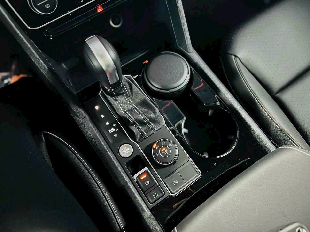 volkswagen teramont limited edition
