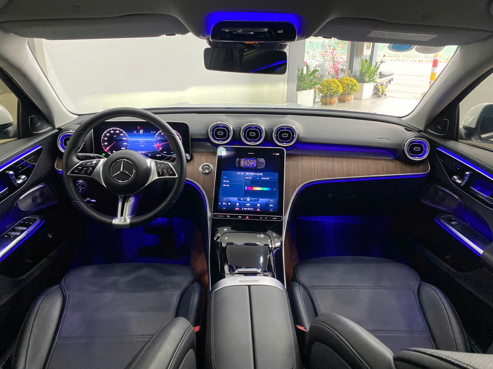 Xe Mercedes Lướt Chính Hãng – Giá xe Mercedes cũ và Ưu đãi 2025 63 Xe Mercedes Lướt Chính Hãng – Giá xe Mercedes cũ và Ưu đãi 2025 giá xe mercedes cũ