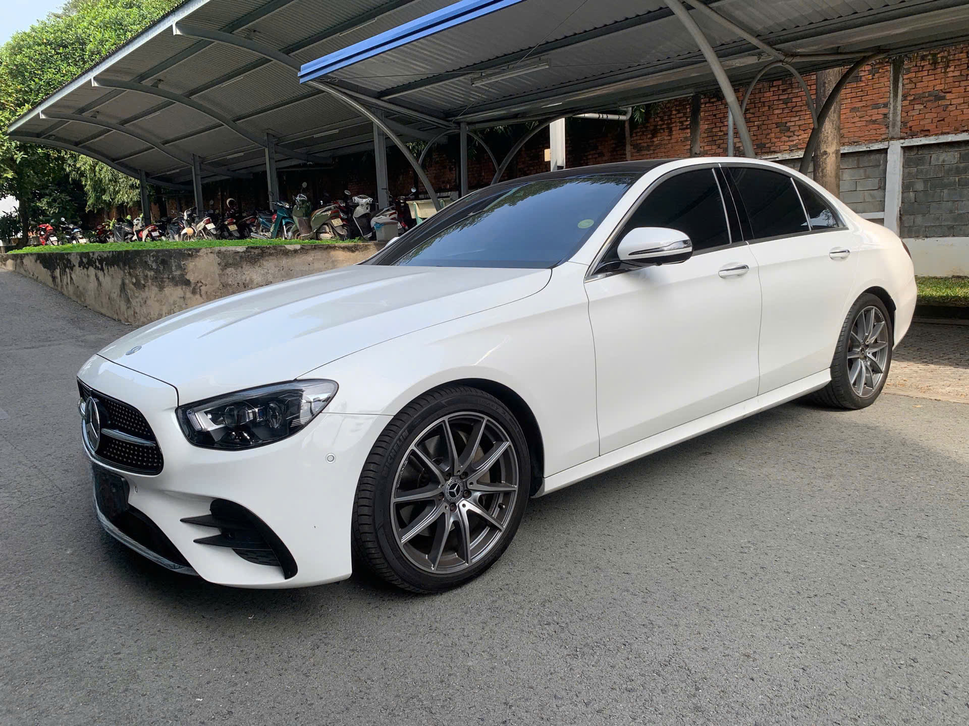 Xe Mercedes Lướt Chính Hãng – Giá xe Mercedes cũ và Ưu đãi 2025 74 Xe Mercedes Lướt Chính Hãng – Giá xe Mercedes cũ và Ưu đãi 2025 xe mercedes e300 đã qua sử dụng chính hãng