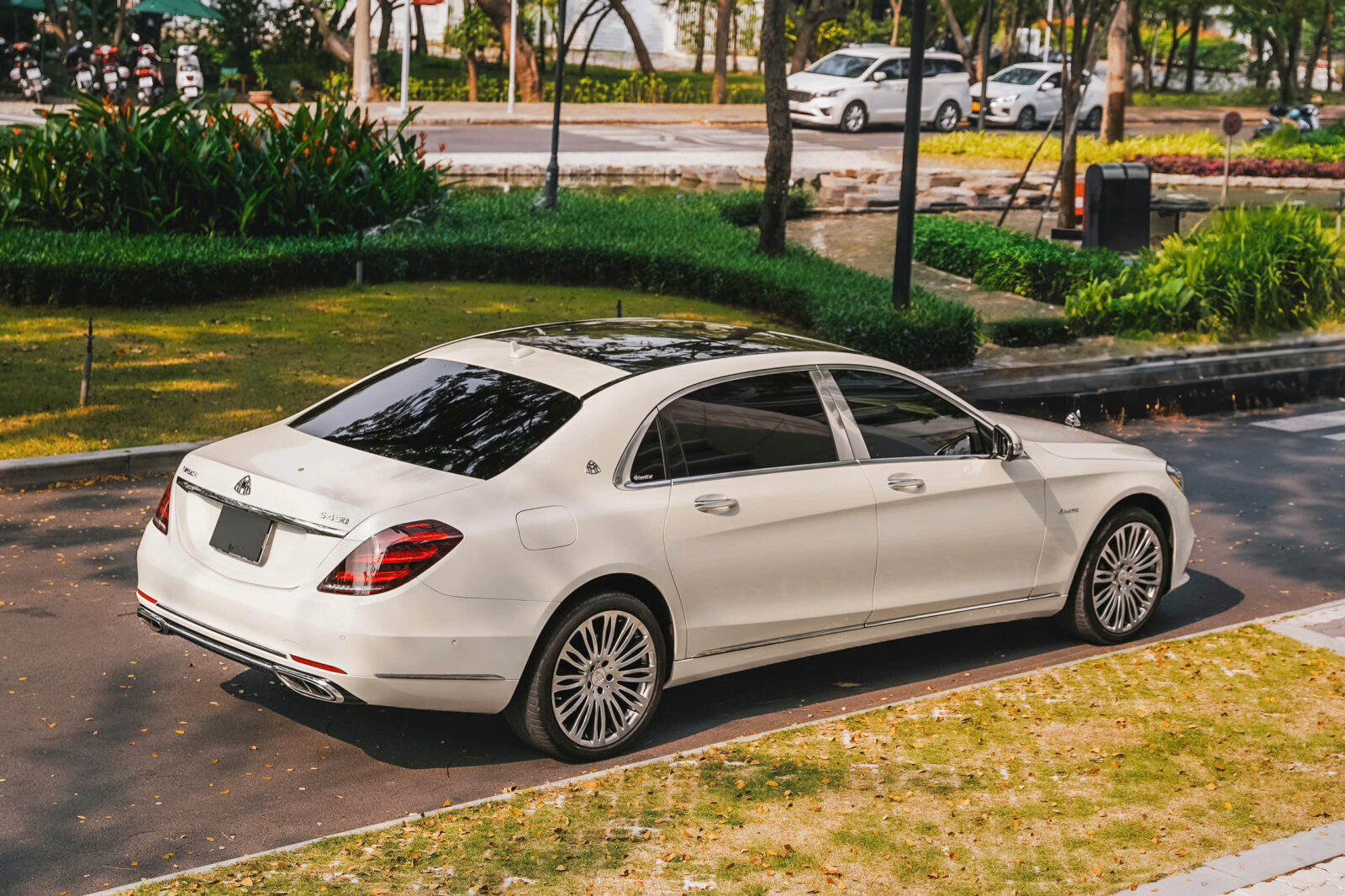 Xe Mercedes Lướt Chính Hãng – Giá xe Mercedes cũ và Ưu đãi 2025 44 Xe Mercedes Lướt Chính Hãng – Giá xe Mercedes cũ và Ưu đãi 2025 mercedes maybach s450 2019 cu 4 Xe Mercedes Lướt Chính Hãng – Giá xe Mercedes cũ và Ưu đãi 2025