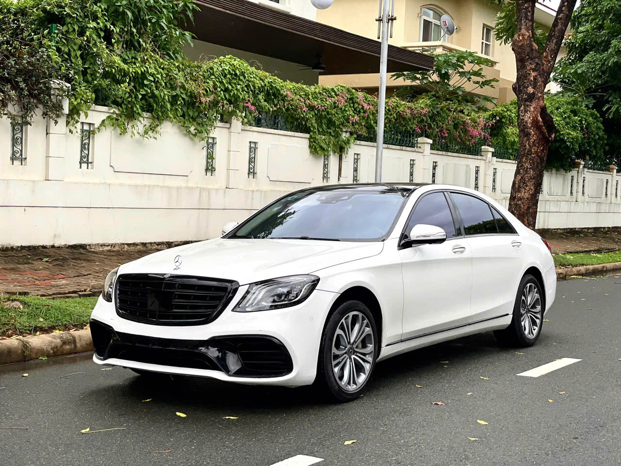 Xe Mercedes Lướt Chính Hãng – Giá xe Mercedes cũ và Ưu đãi 2025 103 Xe Mercedes Lướt Chính Hãng – Giá xe Mercedes cũ và Ưu đãi 2025 xe mercedes s450 đã qua sử dụng
