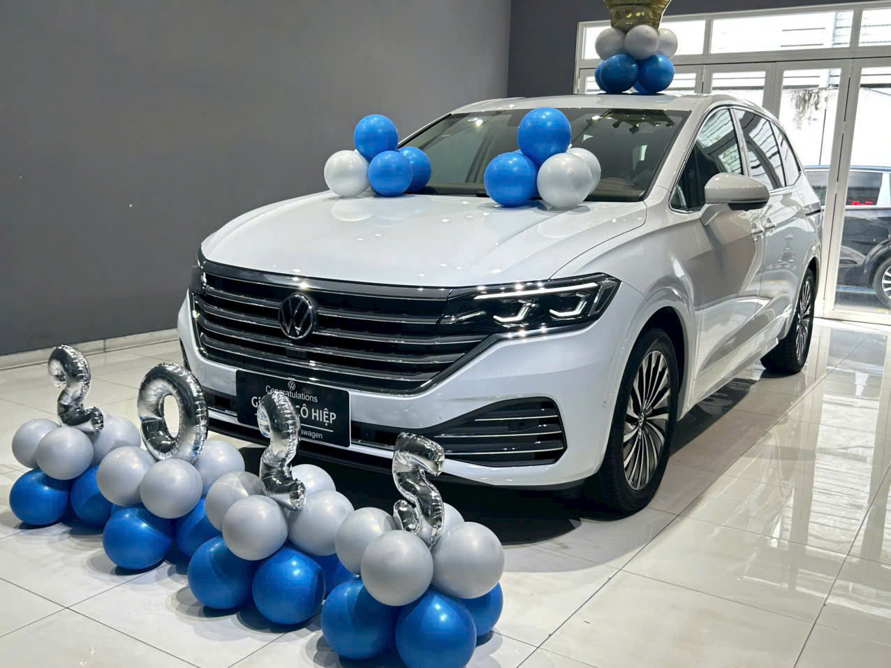 Xe Viloran 2025 tại Việt Nam - Tìm hiểu chi tiết các phiên bản Luxury và Premium 43 Xe Viloran 2025 tại Việt Nam - Tìm hiểu chi tiết các phiên bản Luxury và Premium volkswagen viloran giá lăn bánh