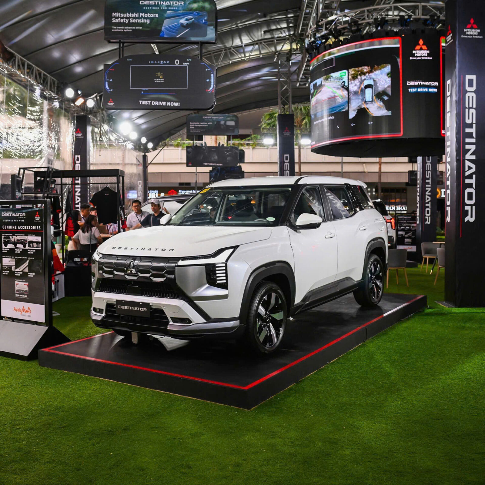 Mitsubishi Destinator 46 Mitsubishi Destinator giá xe destinator