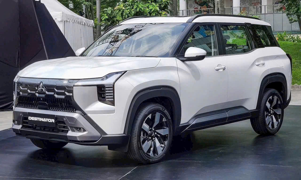 Mitsubishi Destinator 51 Mitsubishi Destinator z7268833428385 db6bd1ff8f59283b6f681c845568c16c Mitsubishi Destinator